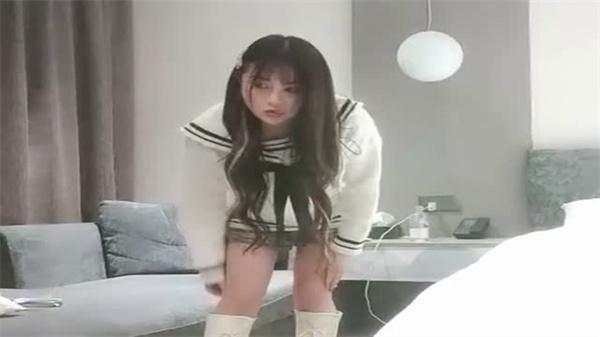 利哥探花全程实拍清纯学生妹！百般淫荡姿势掰开大腿任人狂插，淫水四溅 海报